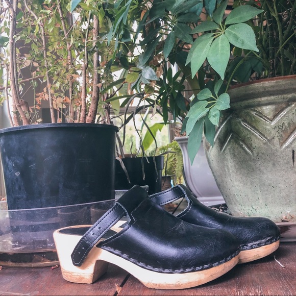 sven halter top clogs